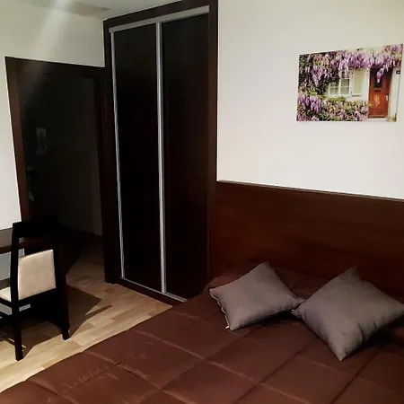 Gæstehus Complejo O Pineiral 3*